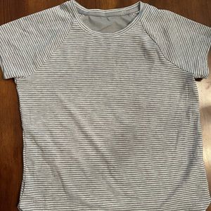Athleta Girls Gray & White Striped Tee in Excellent Condition. Size 12.